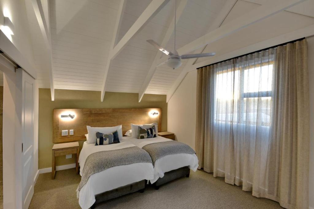 The Shark Bay Villas Langebaan Exterior photo